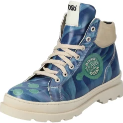 Born To Travel In The Ocean