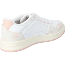 Court Classy Crafted Flowers