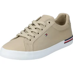 Essential Stripes Sneaker