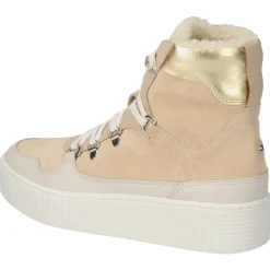 Feminine Outdoor Boot